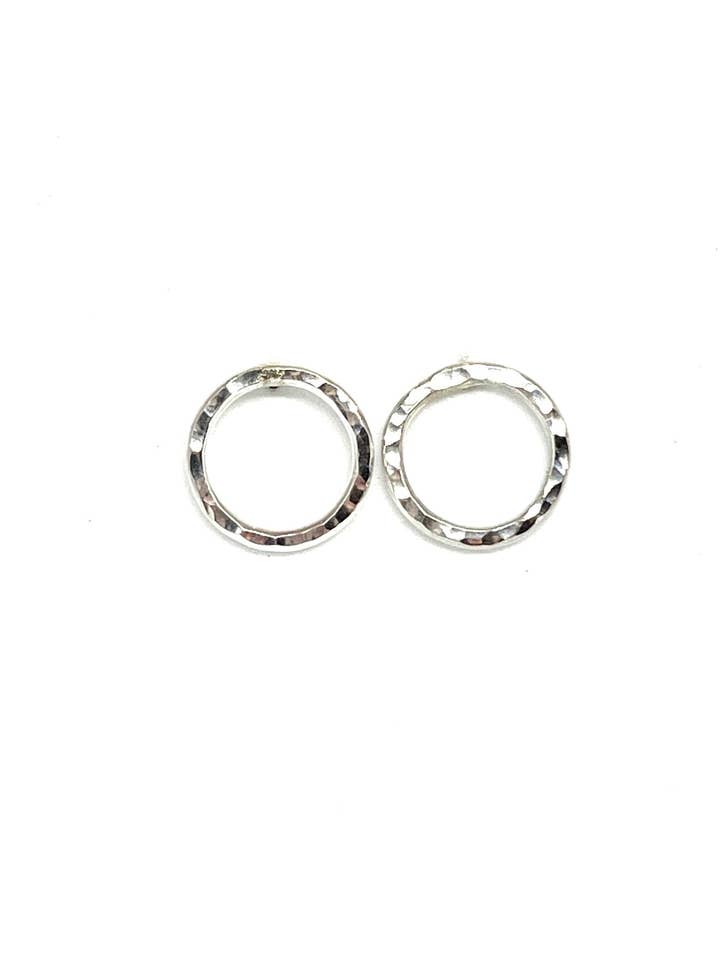Circle Studs voor wholesale door SchaeferWorks Jewelry