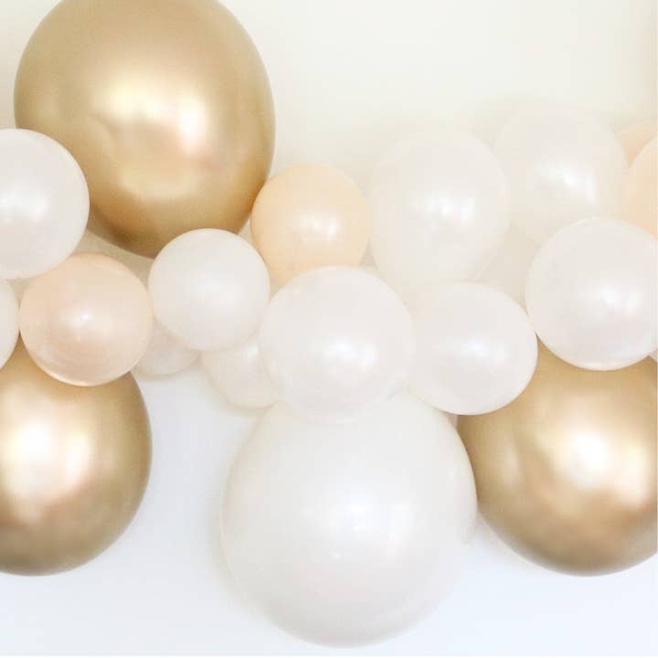 Illume Partyware - Wholesale DIY craft kit - Balloon Garland Kit DIY - Gold & White5