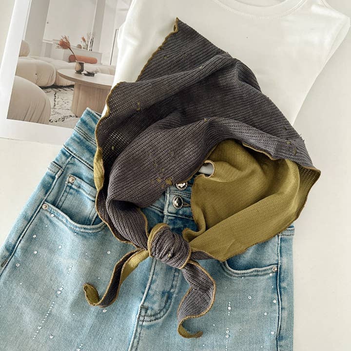 Funkyrel® Atzbranding Limited - Wholesale Scarf - Women's - Scarvii - Knitted Reversible Two-Tone Triangle Scarf0