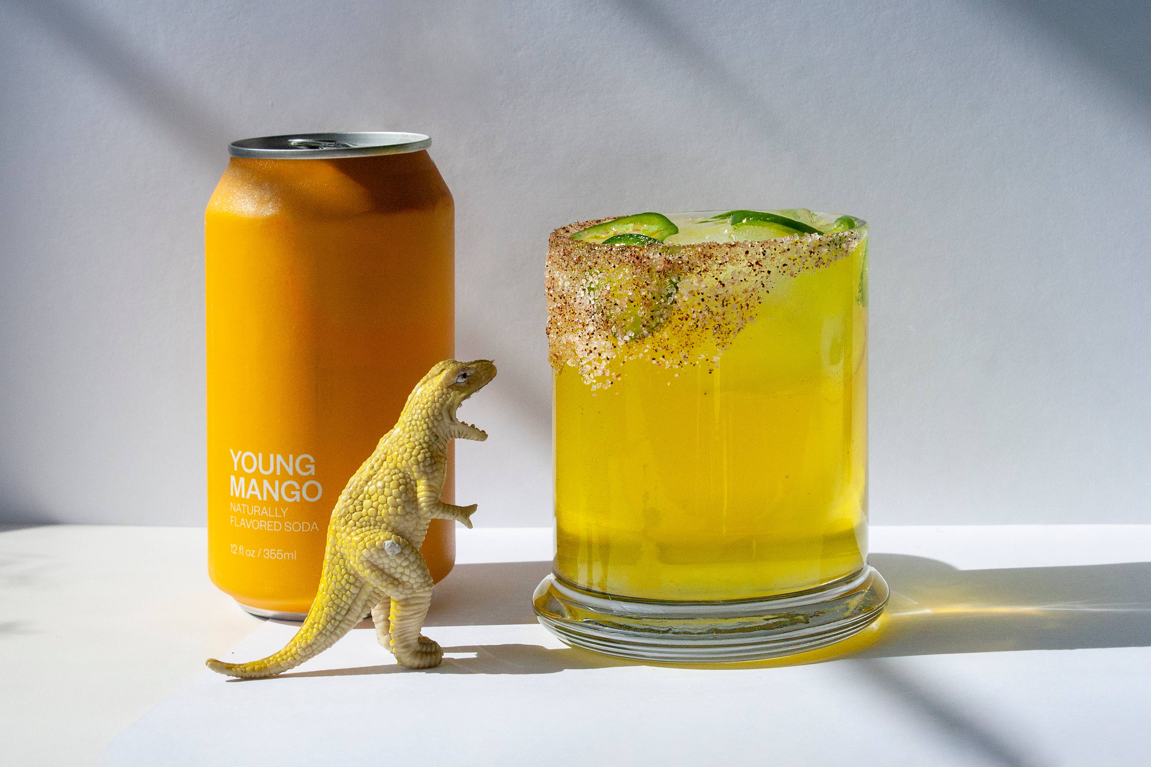 United Sodas - Wholesale Soda/Carbonated Drink - Naturally Flavored Soda - Young Mango3