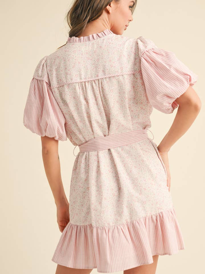 &MERCI – Engroshandel Kjole - Dame – MØNSTRET KJOLE MED FLÆSER MINI MDR385517