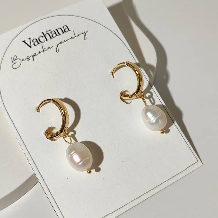 Vachana - Wholesale Hoop Earrings - Natural Pearl Huggie Hoop Earrings6