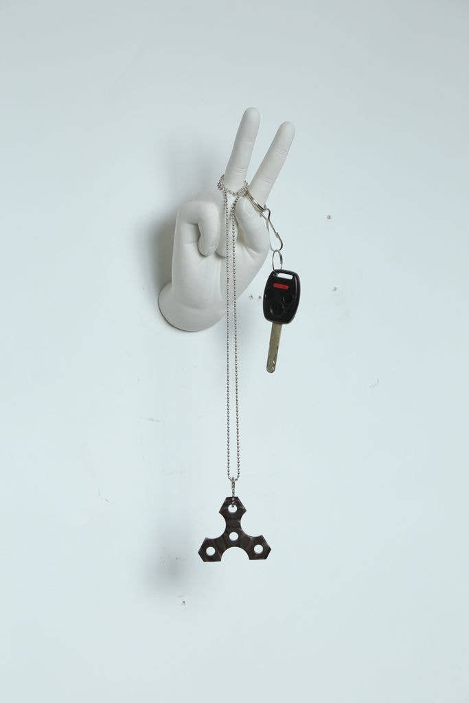 Interior Illusions Plus - Vente Décoration murale - Sculpture murale à crochet Peace Hand, 8,5 pouces de haut