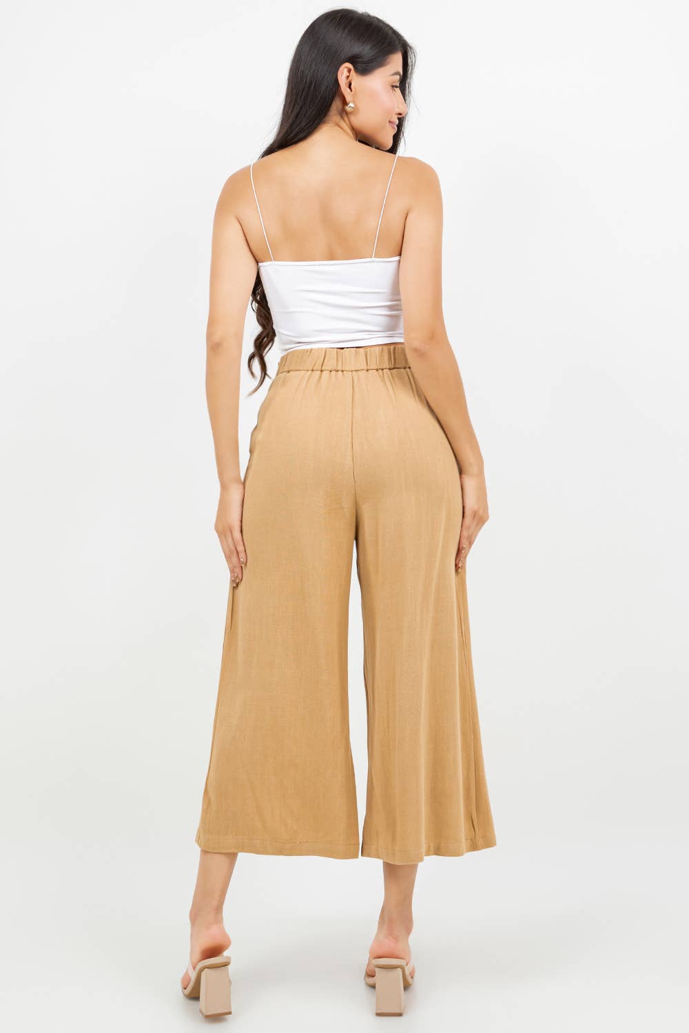 Veracci - Wholesale Pants - Women's - Linen Blend Wide-Leg Capri Pants5