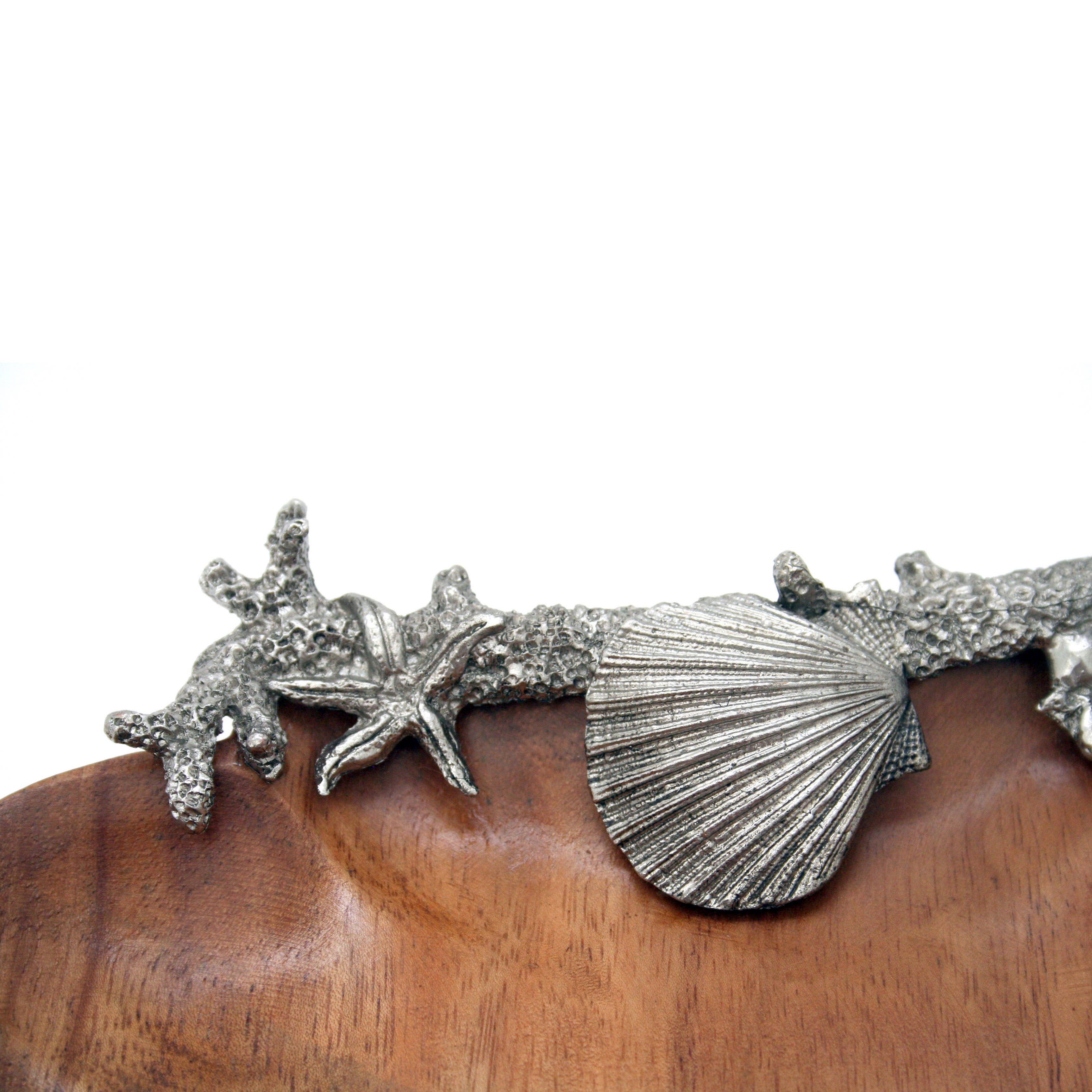 Housewares & Tabletops by Contrast Inc. – Engroshandel Pyntebakke – Lille Acacia Wood Clam Shell Pladebakke1