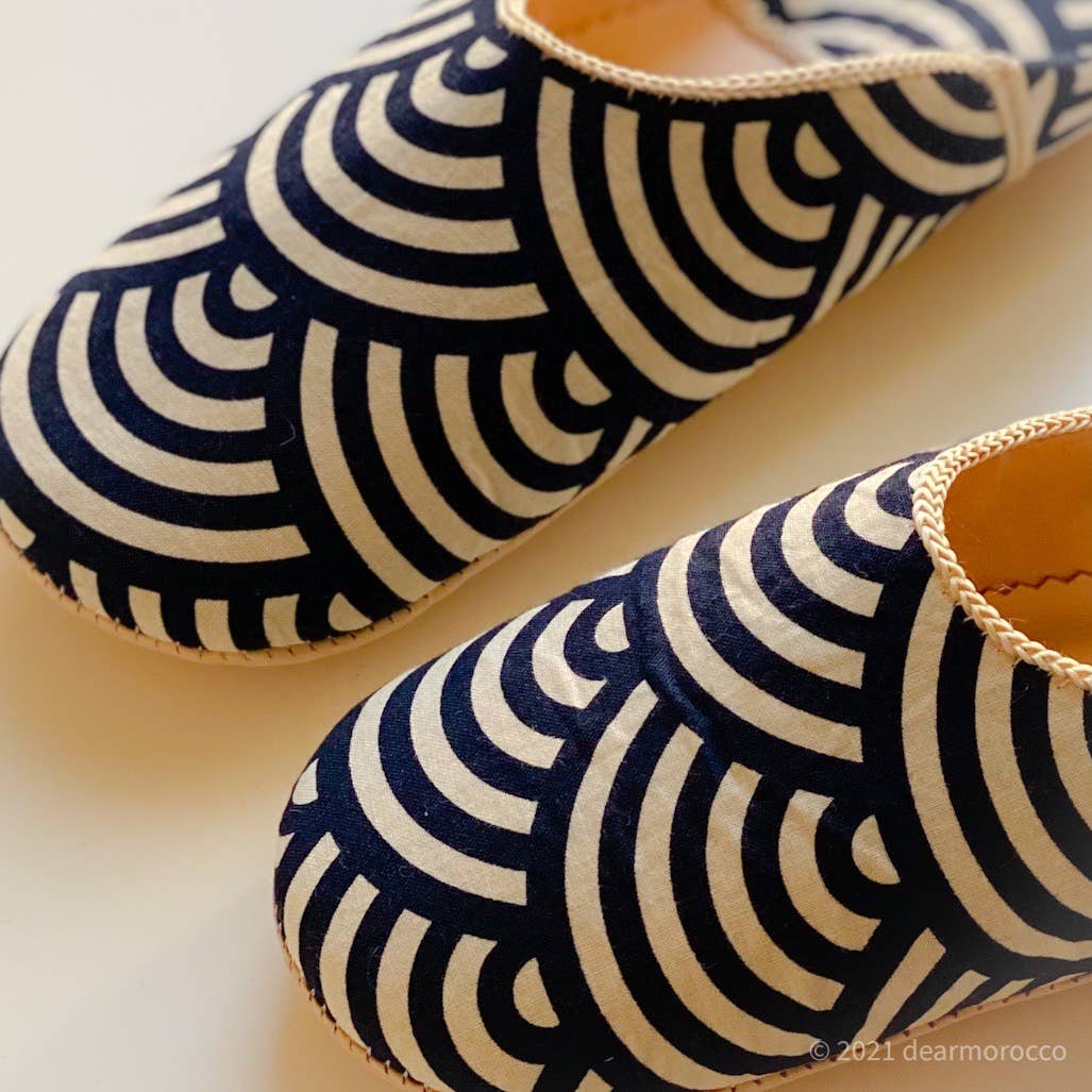 dear Morocco – Großhandel Hausschuhe – Damen – Marokkanische Leder-Babbouche Hausschuhe mit japanischem Seigaiha-Muster6