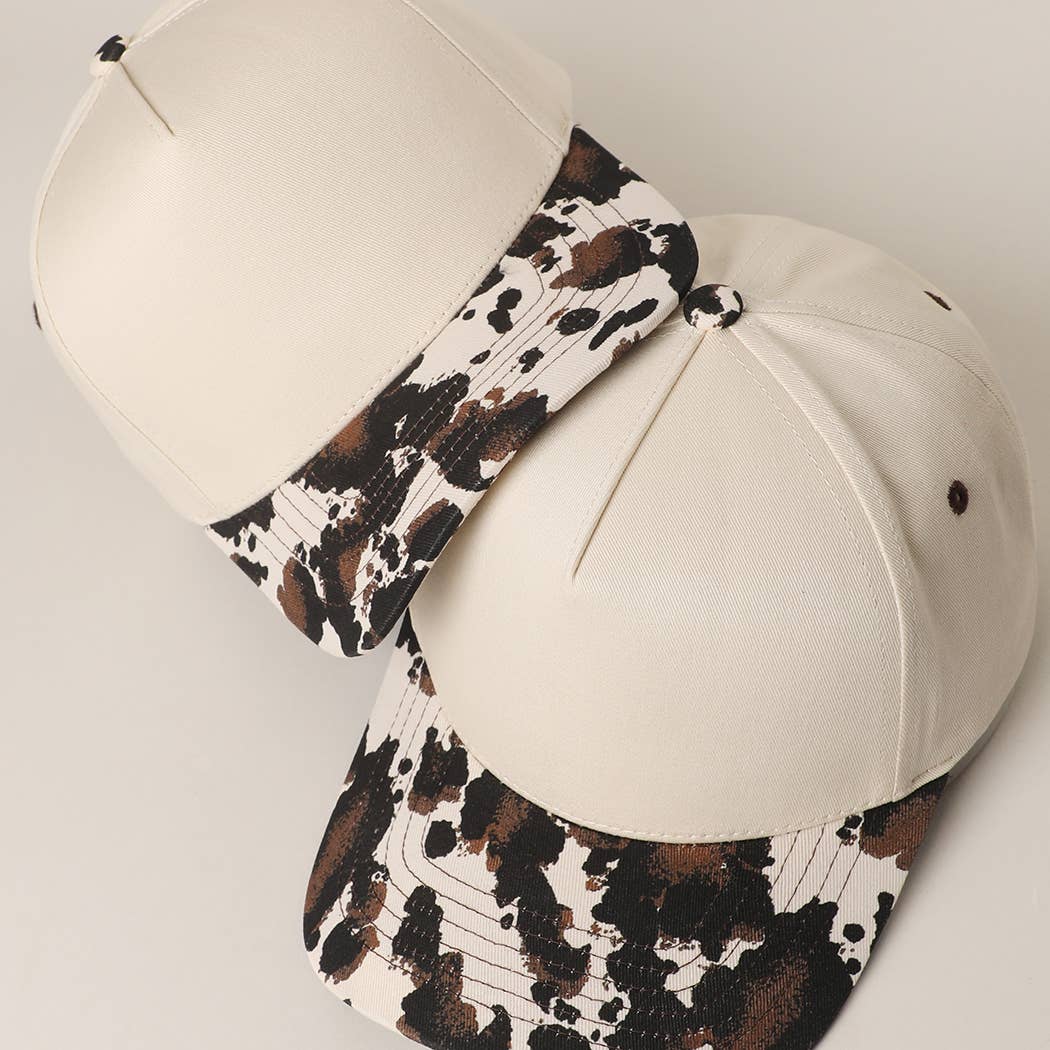 KO Tvåfärgad keps med koskinnsmönstrad skärm i canvas för wholesale på Faire1