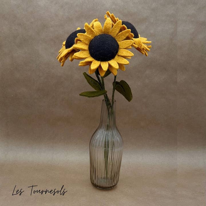 Set van 6 vilten zonnebloemen – New Heidi voor wholesale door New Heidi
