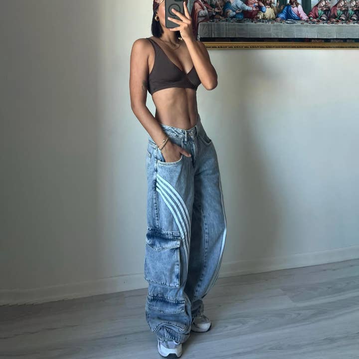 Azul Calça jeans feminina de cintura baixa e pernas largas solta e listrada para venda a revendedores na Faire1