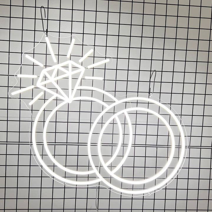 Anillos de boda, letreros de neón, enchufables o alimentados por batería para venta al por mayor de Aoos Custom