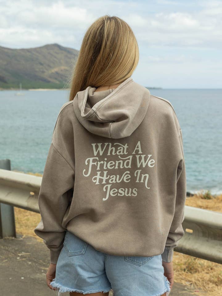 Hoodie Unissex What a Friend in Jesus Brown por atacado de Elevated Faith
