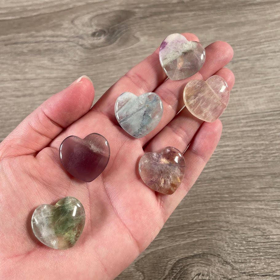 Keystone Crystals - Vente Pierre et cristal de spiritualité - Cœurs plats sculptés en pierres précieuses de 25 mm – Cœurs en cristal en gros31