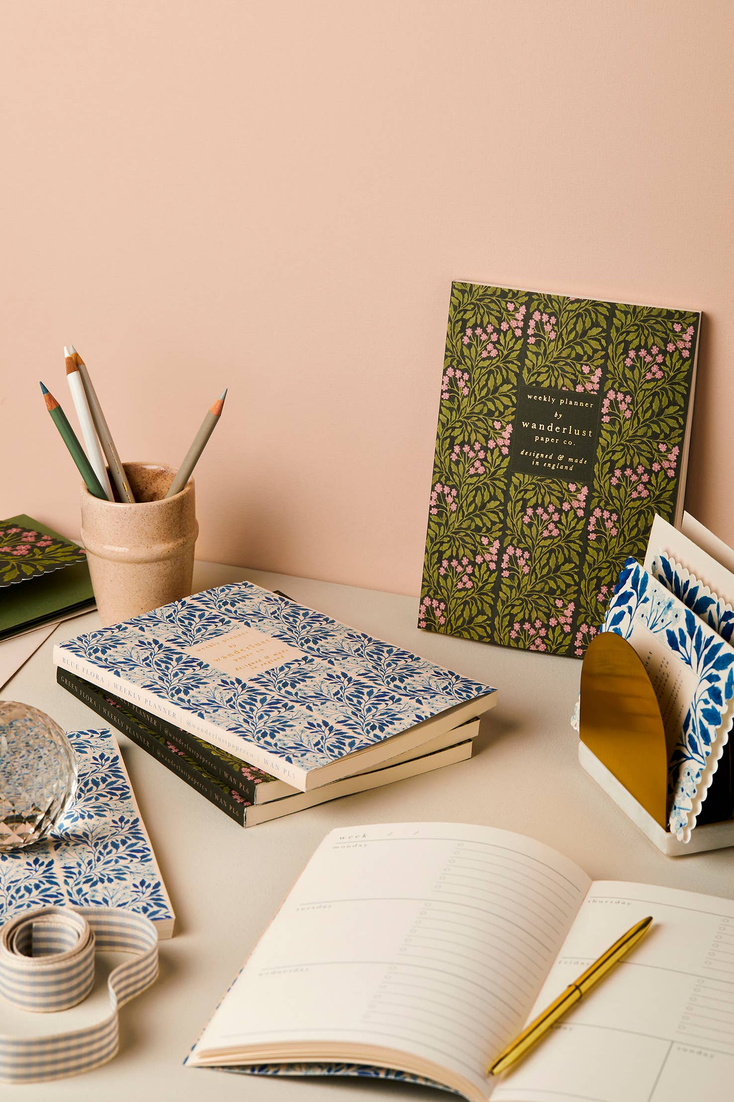 Wanderlust Paper Co - Wholesale Planner - Green Flora Weekly Planner4