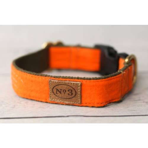 POINTEUR 1" COL ORANGE pour la vente par Finnegan’s Standard Goods