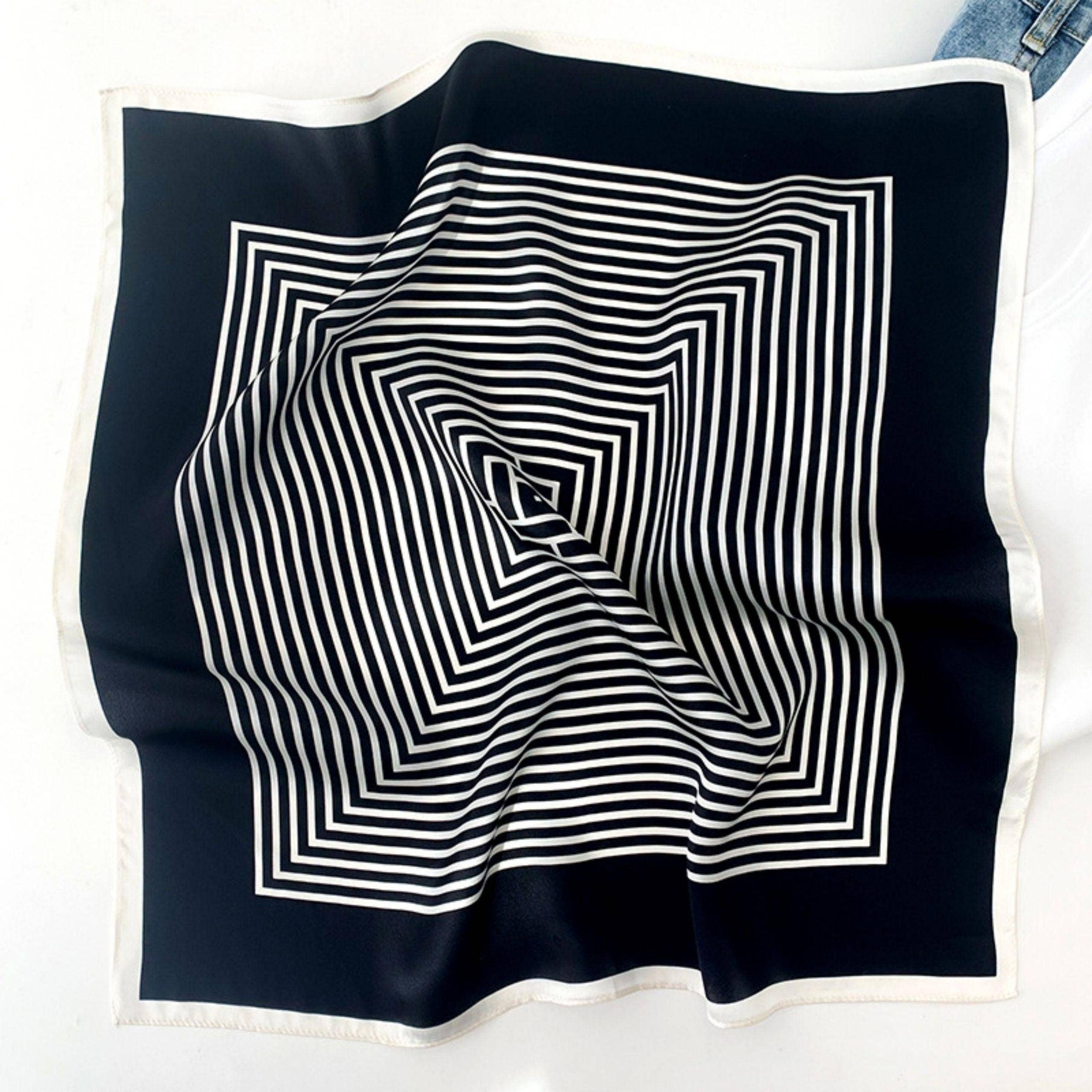 SueSilkHK - Vente Écharpe – femme - Foulard noir et blanc à rayures 100 % soie de mûrier - écharpe, foulard pour cheveux et cou - cadeau fête des mères, accessoire de sac2