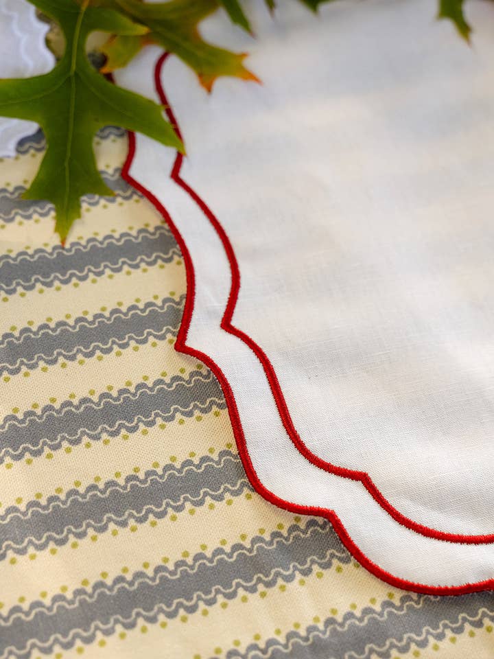 Individual Greta Antinódoas, White with Bordeaux for wholesale by Mariaida Home