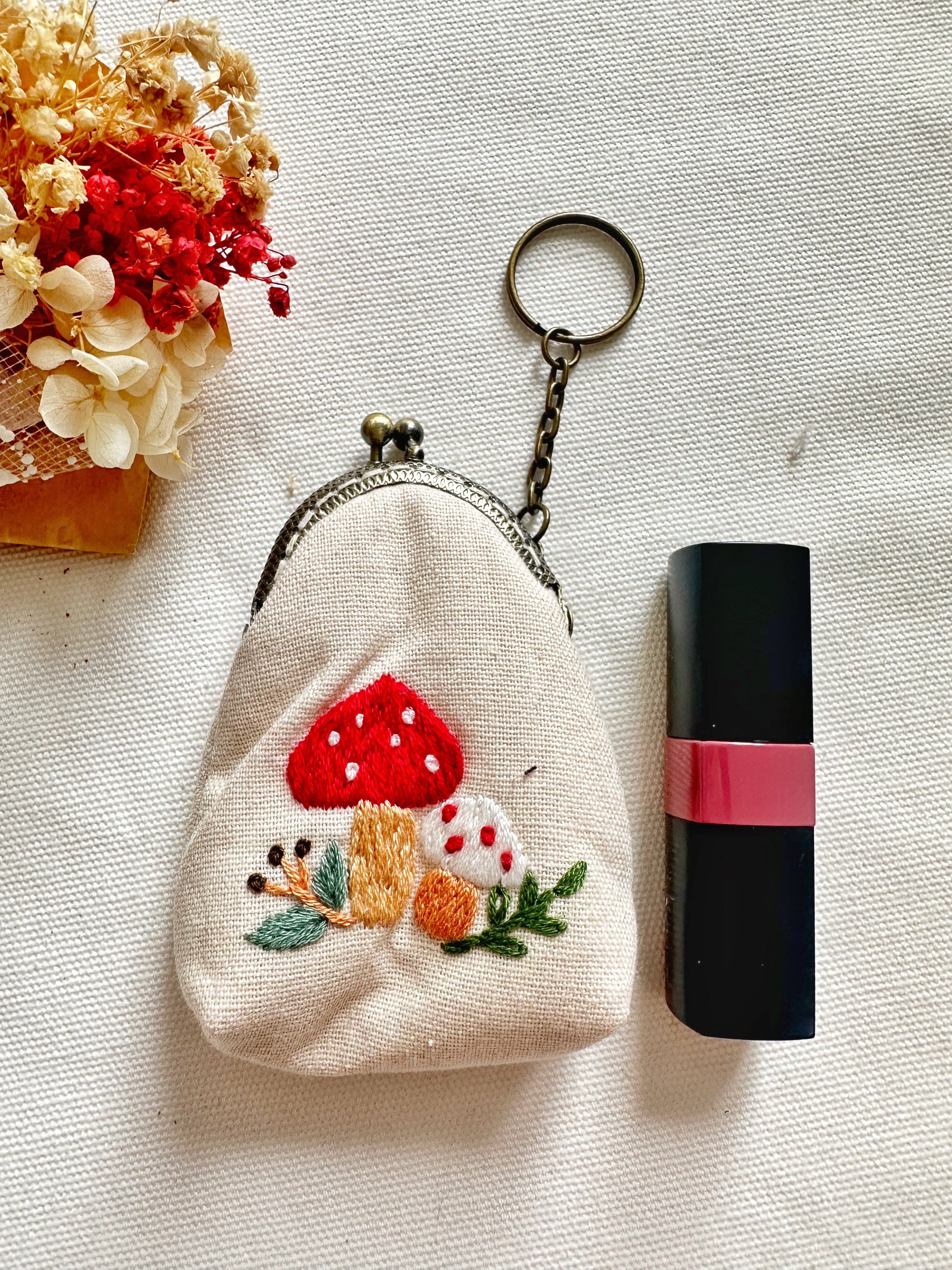 Quince Fables - Wholesale Keychain - Women's - Floral Embroidered Keychain Pouch 🪡2