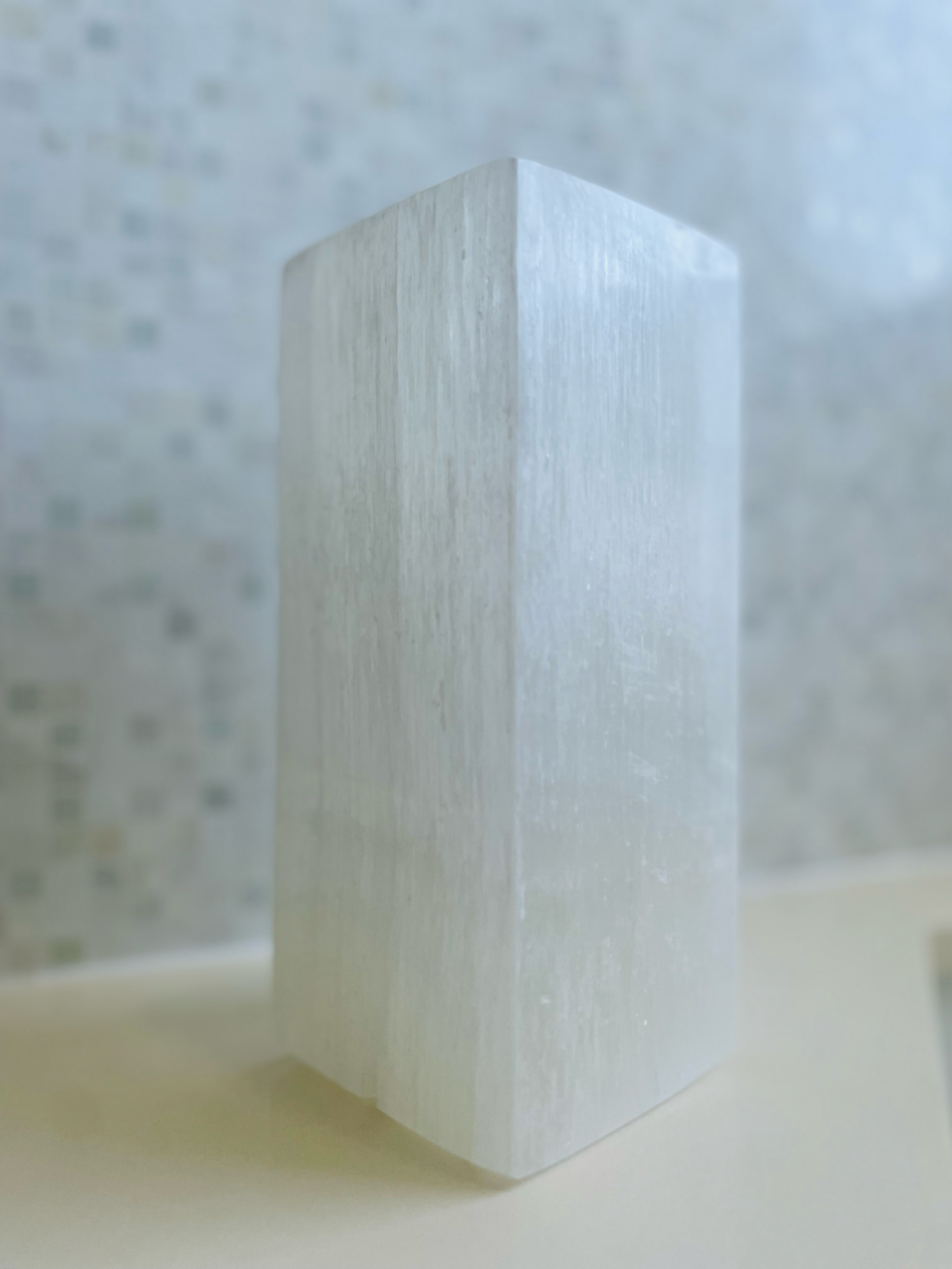 CuartoAstral - Wholesale Accent/Desk Lamp - Rectangular Selenite Crystal Lamp4