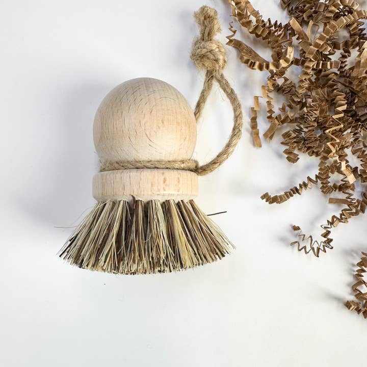 Eco-Friendly Pot Brush with Natural Bristles for wholesale by Smile Boutiques