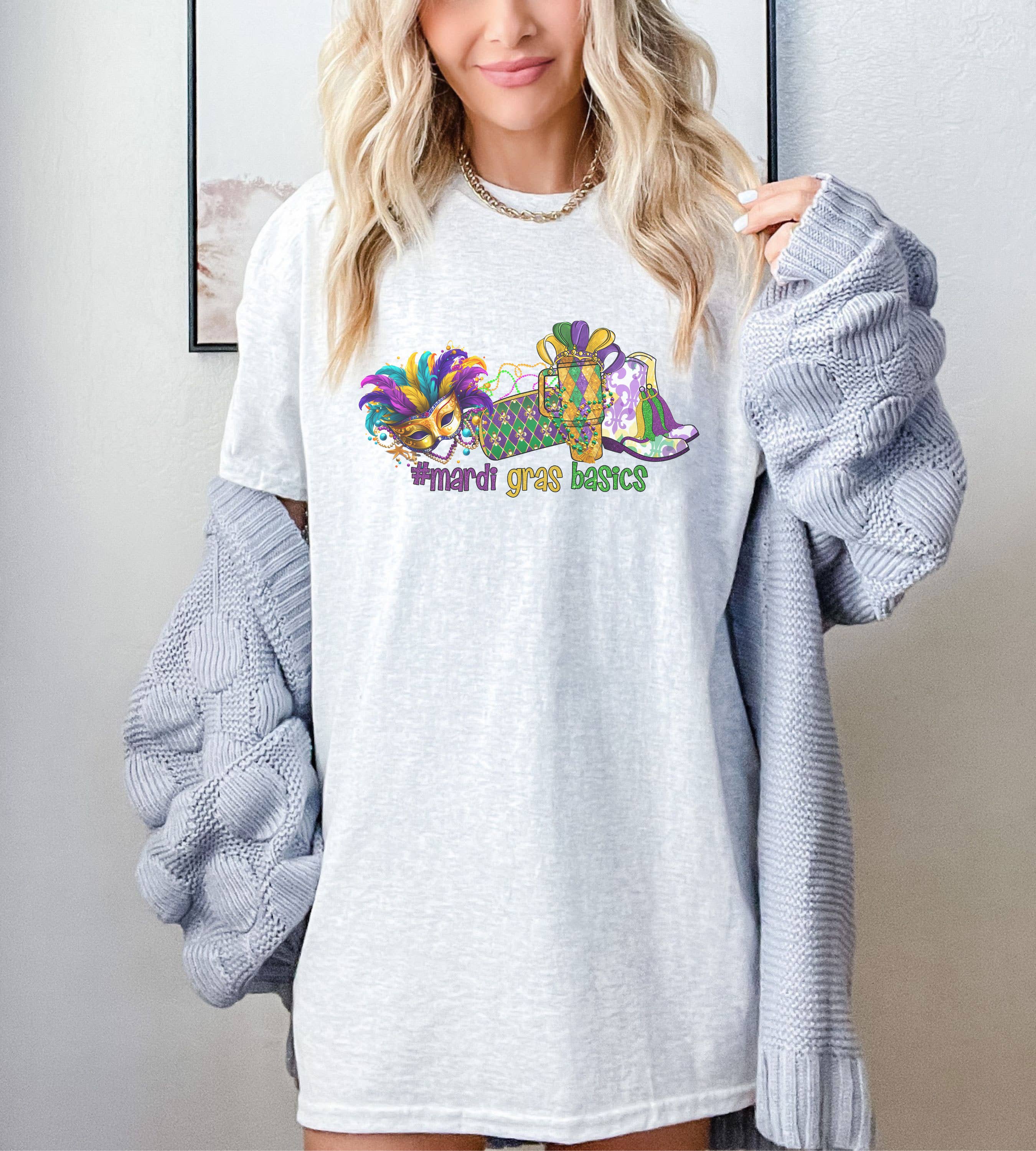 SONDO DESIGN LTD – wholesale Tunic – Women’s – Marid Gras Basics Shirt, Bootie Boujee Mardi Gras Shirt5