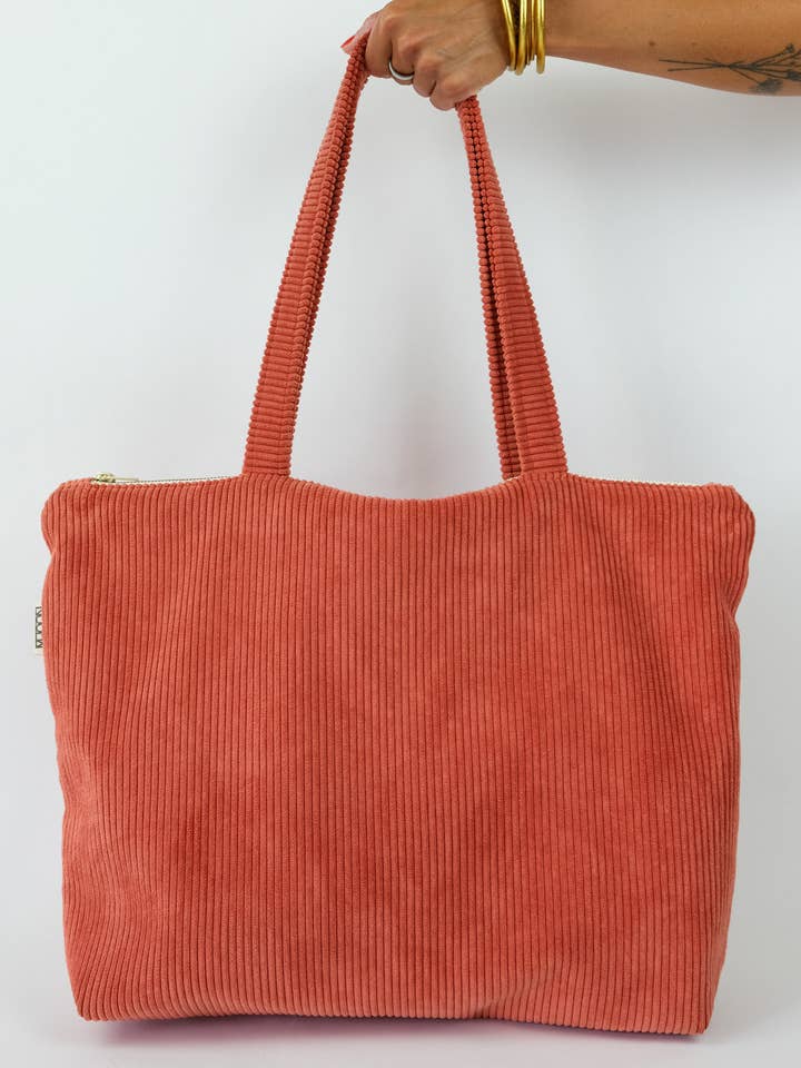 Tote - Coral for wholesale by Ateliermhoon