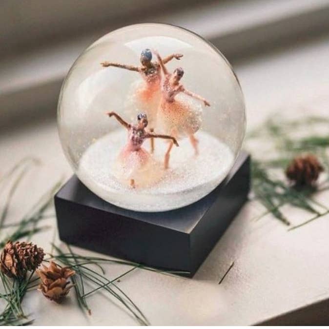 CoolSnowGlobes - Wholesale Snow Globe - Three Dancers Snow Globe