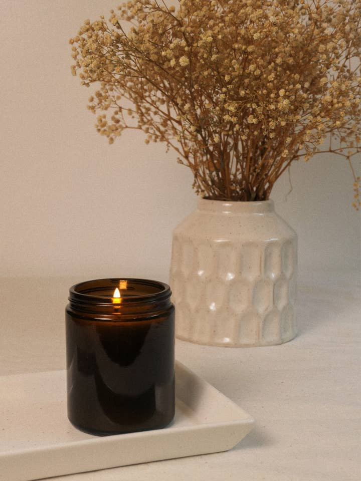 Bougie White Label • Taille moyenne | Bougie en cire de soja | Bougie sur mesure pour la vente par Fenn Candle Co.