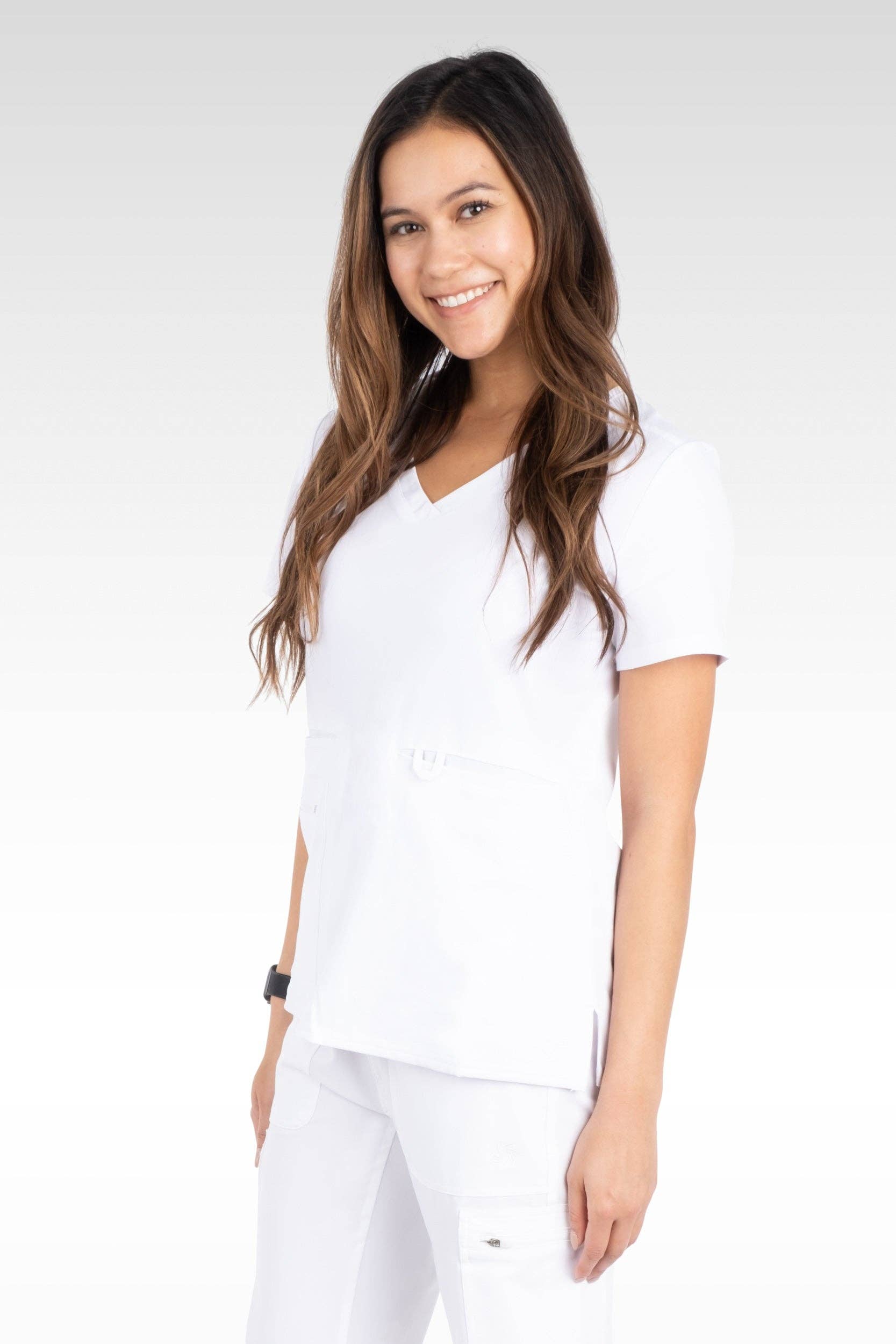 Aura Naturale - Wholesale Uniform voor gezondheidszorg - Dames - Kara Dames Ronde Hals Scrubstop met 4 Zakken (94002)31
