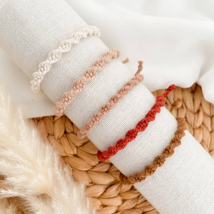 Macrame armbånd (Spiral) for engroshandel hos Limitless Decor