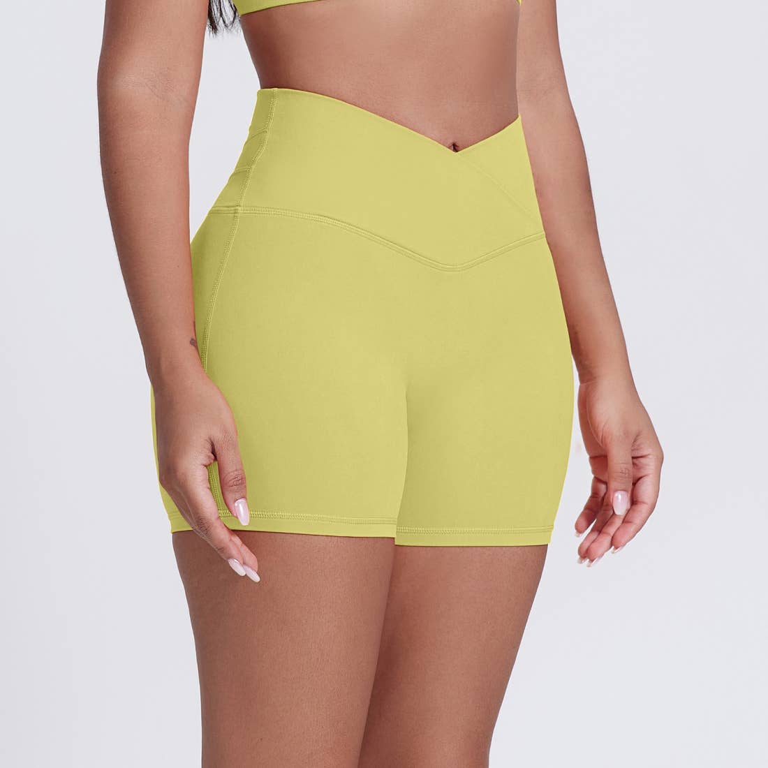 Sodalemon – Großhandel Sport-Shorts – Damen – Damen V-Cross Po-liftende Sport-Yoga-Shorts4