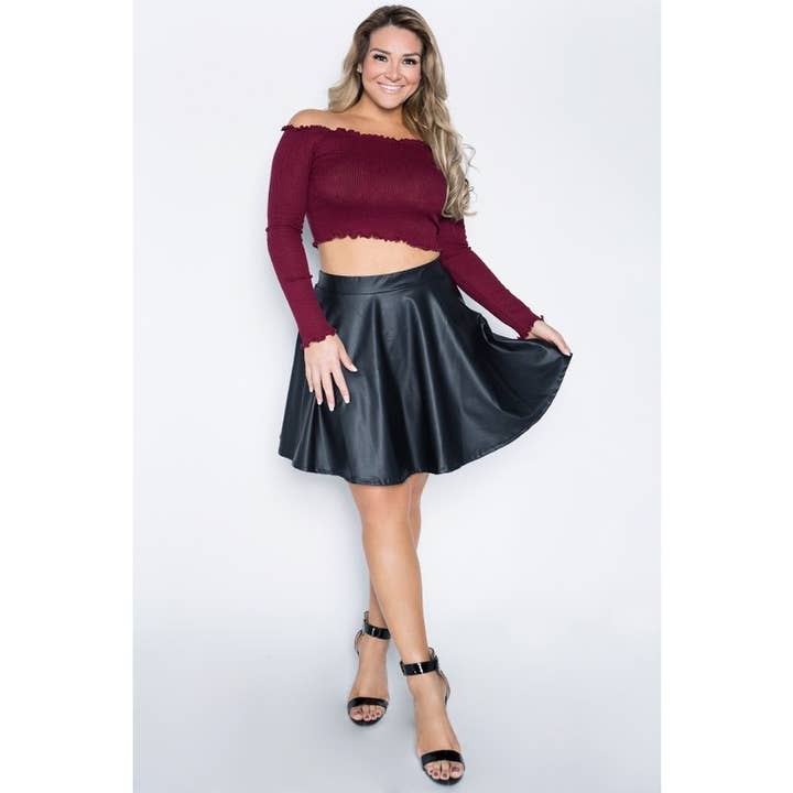 Esmeray Clothing - Wholesale Skirt - Women's - Plus Faux leather skater skirts