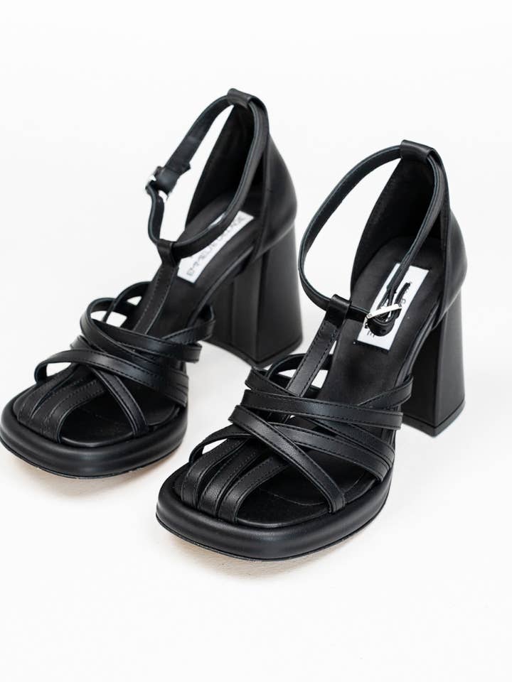 Block Heel Multi-Strap Sandal Ari for engroshandel hos Nenya Fashion Limited