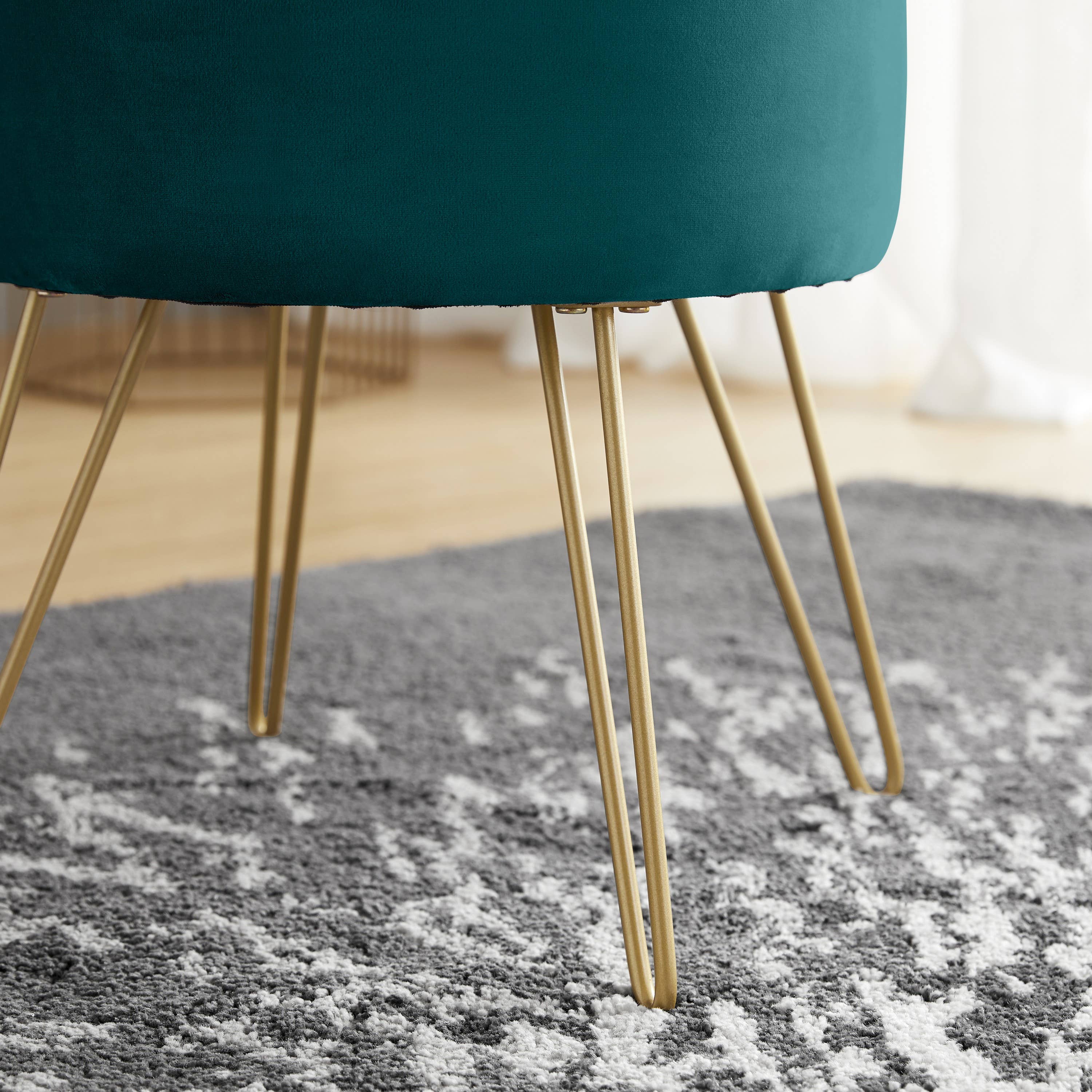 Ornavo Home – wholesale Ottoman – Round Velvet Storage Ottoman2