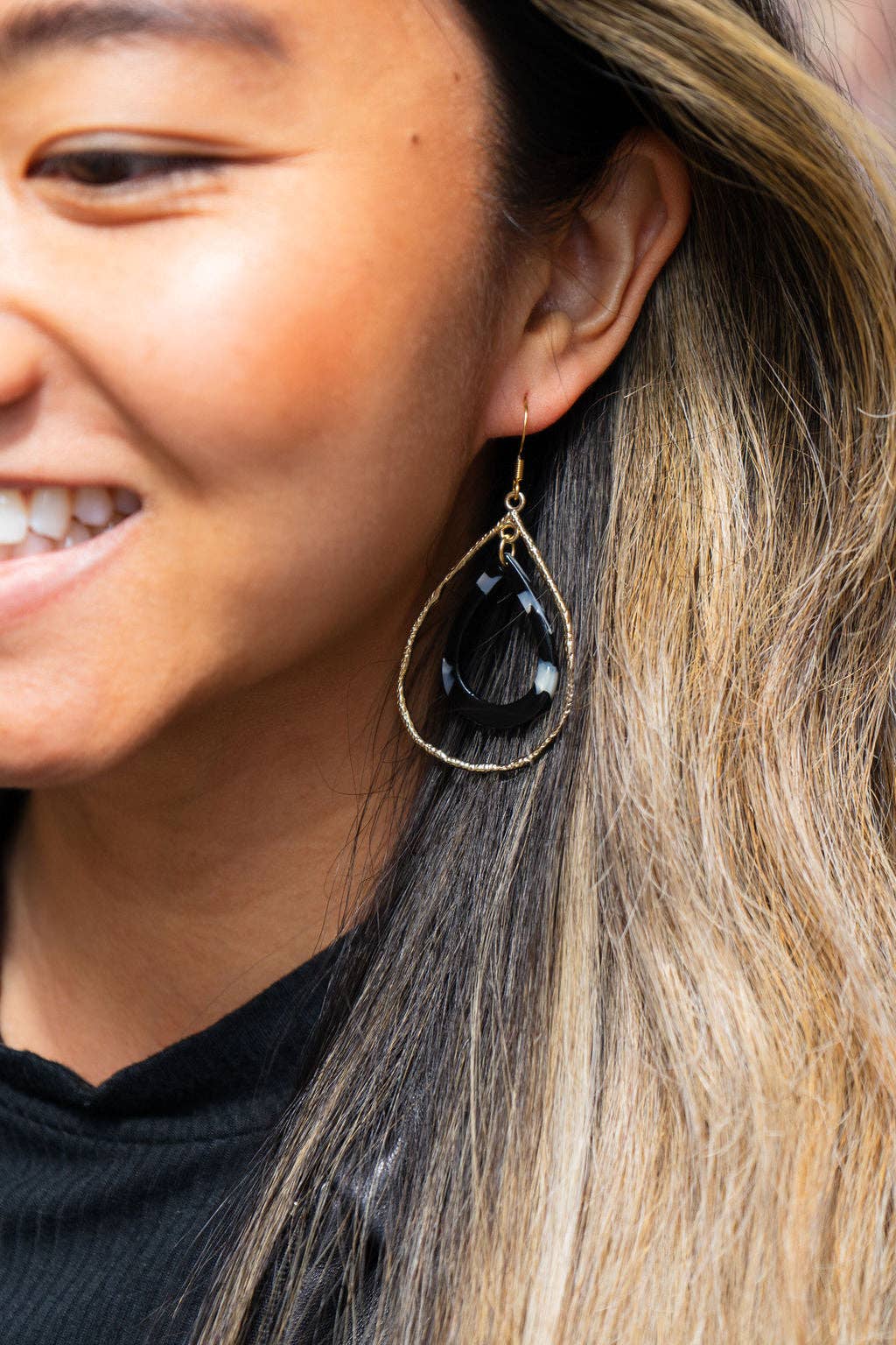 Spiffy & Splendid - Vente Boucles d'oreilles pendantes - Boucles d'oreilles Savannah - Noir Onyx // Bijoux, Automne2