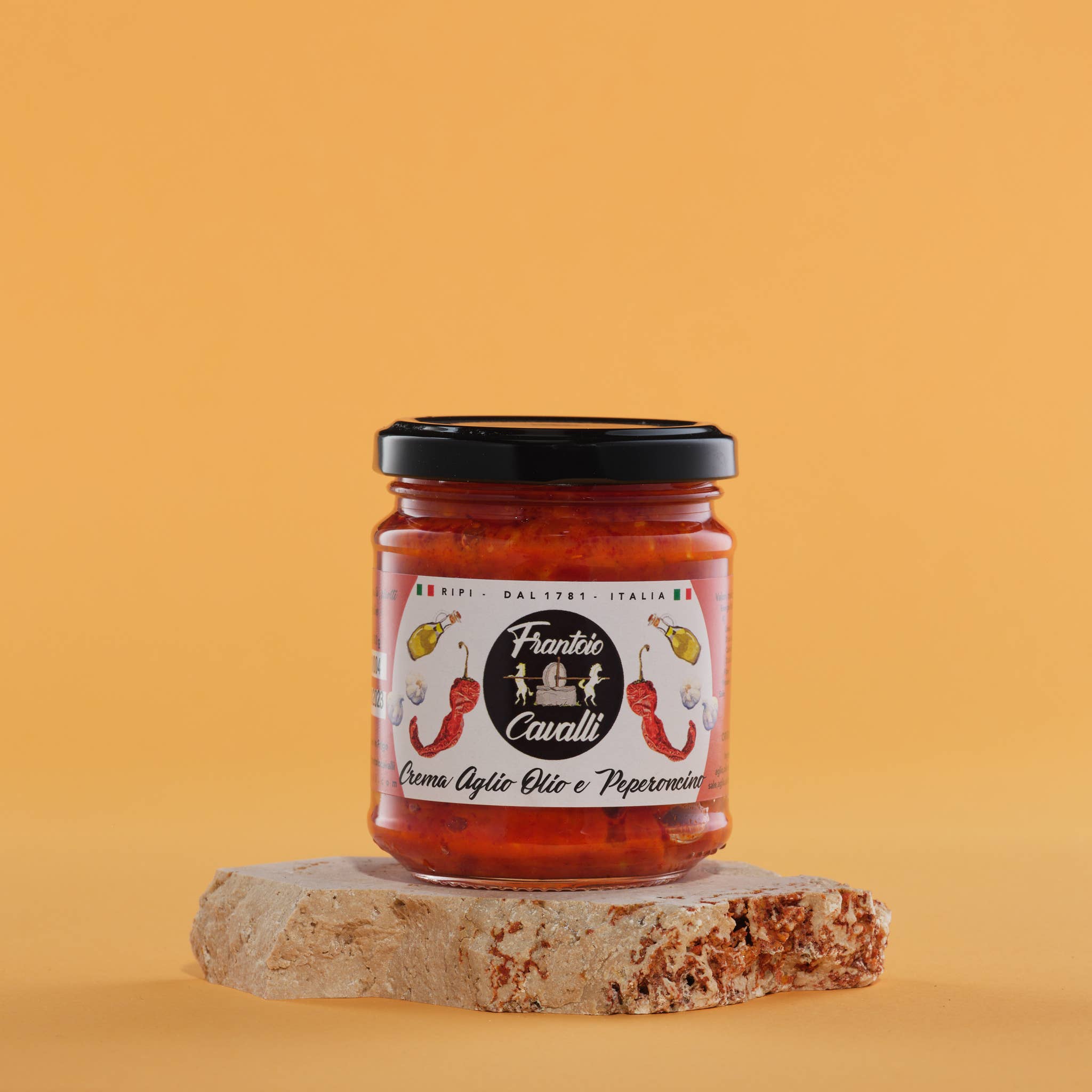 Frantoio Cavalli - Vendita all'ingrosso Salse piccanti - Nereidi Garlic Oil and Chili Peppers