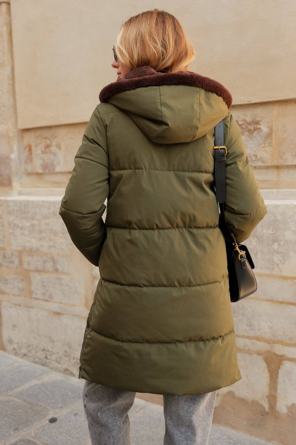 Attrait Paris – wholesale Puffer jacket – Women’s – Long waterproof down jacket with removable fur14