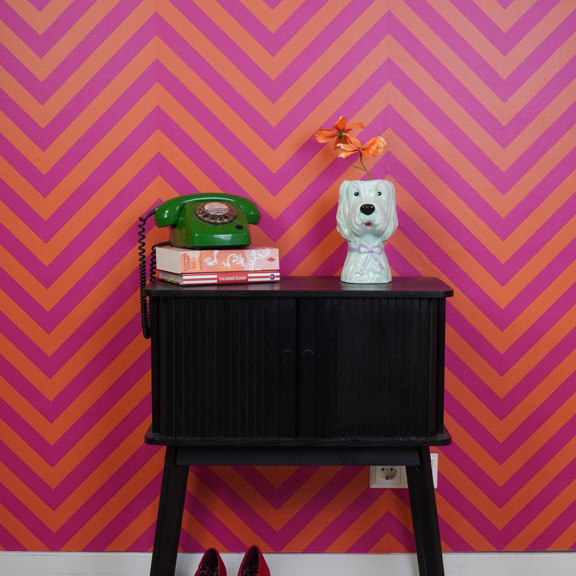 Housevitamin bv - Wholesale Vaas - Vaas in hondenvorm - mintgroen/lila - 13x14x21 cm1