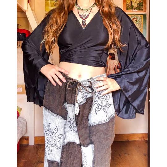 Karma Nepal Crafts - Vendita all'ingrosso Camicetta - Donna - Top avvolgente in seta tinta unita9