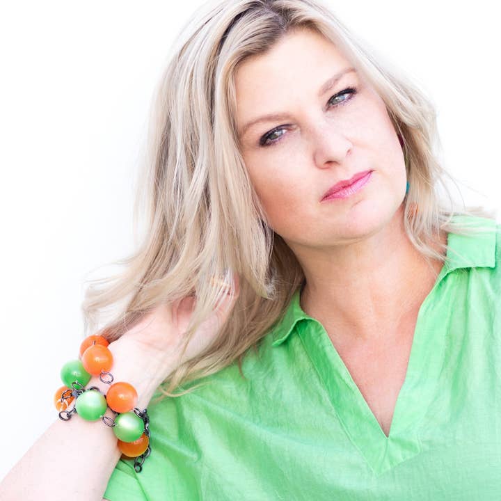 Leetie Lovendale – wholesale Länkar och kedjearmband – Lime grön Moonglow Jumbo Lucite Bubbla stationer armband1