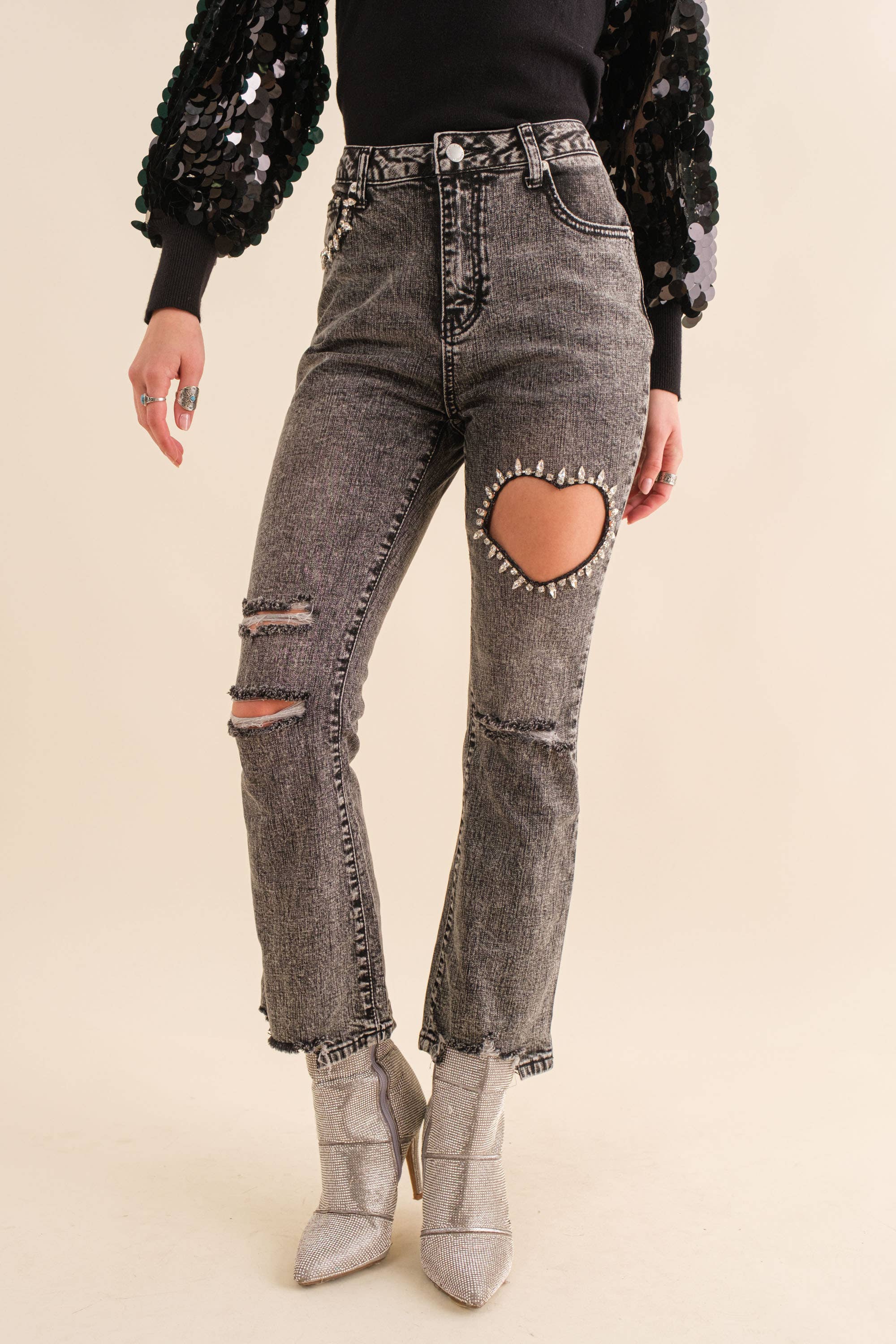 Blue B - Vendita all'ingrosso Jeans - Donna - 22300P - Jeans in denim elasticizzati con bottoni alla caviglia e bottoni a cuore15