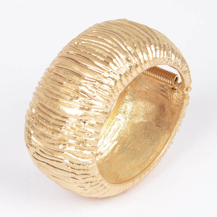 Cast Metal Spring Hinge Cuff for wholesale by 3AM BY H&D ACCESSORIES