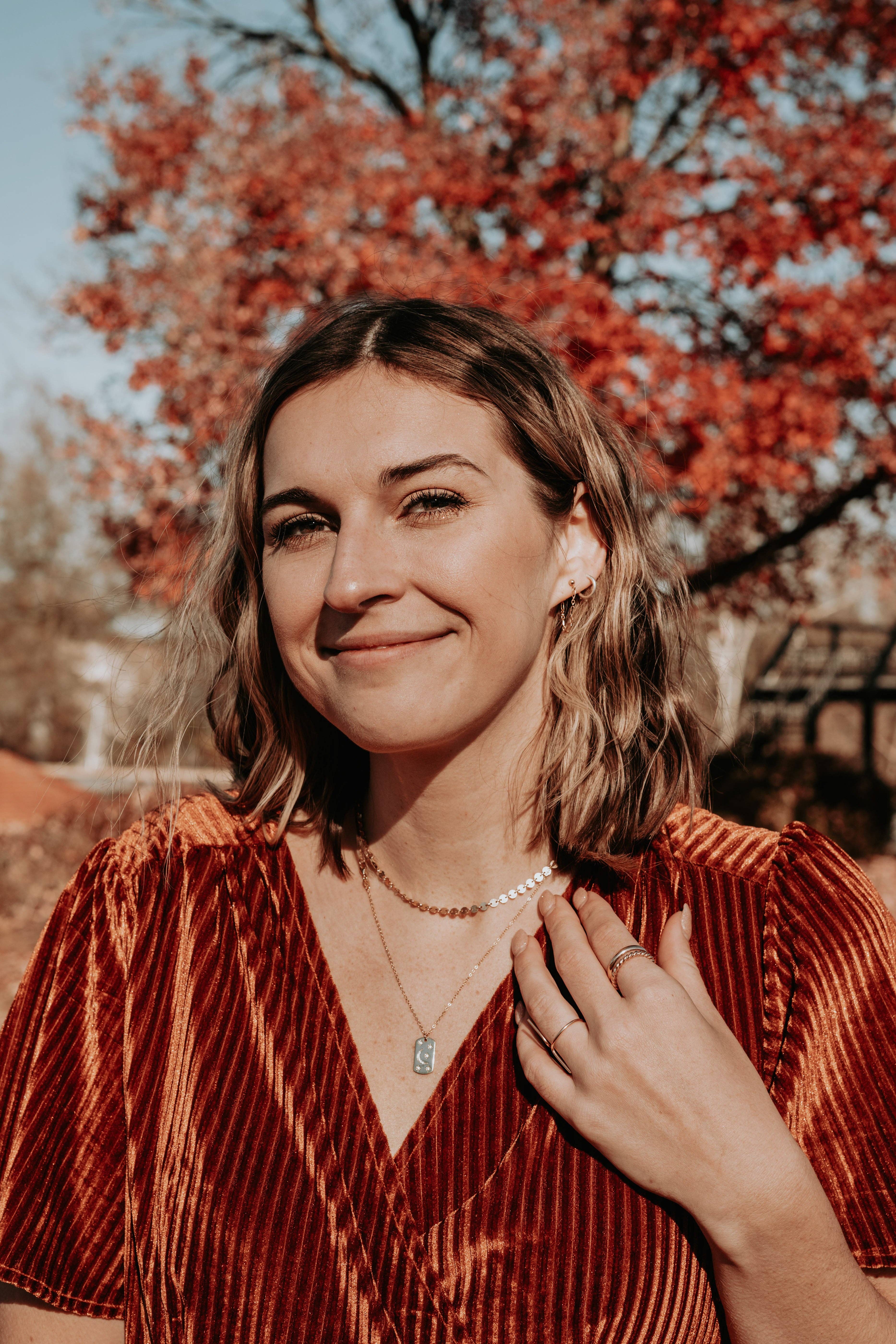 Bijoux Boutique LLC - Wholesale Huggie Earrings - Chain Huggie Hoops6