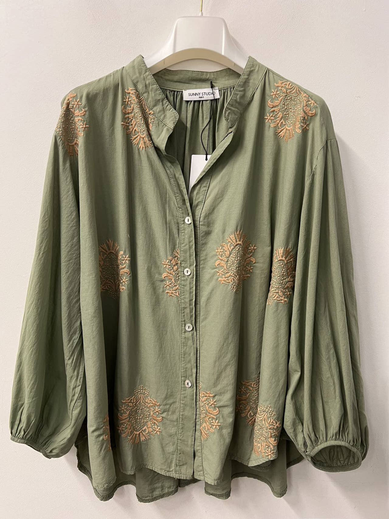 SUNNY STUDIO - Wholesale Button Down Shirt - Women's - Embroidered long-sleeve blouse4