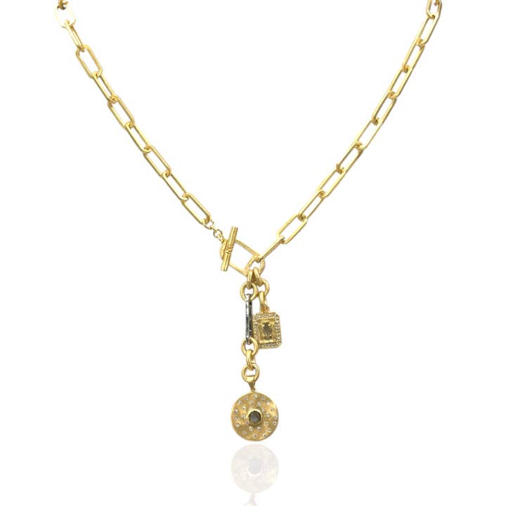 Colar Mini Rico Bar Rondo com Fecho Toggle em Ouro Escovado por atacado de TAT2 DESIGNS