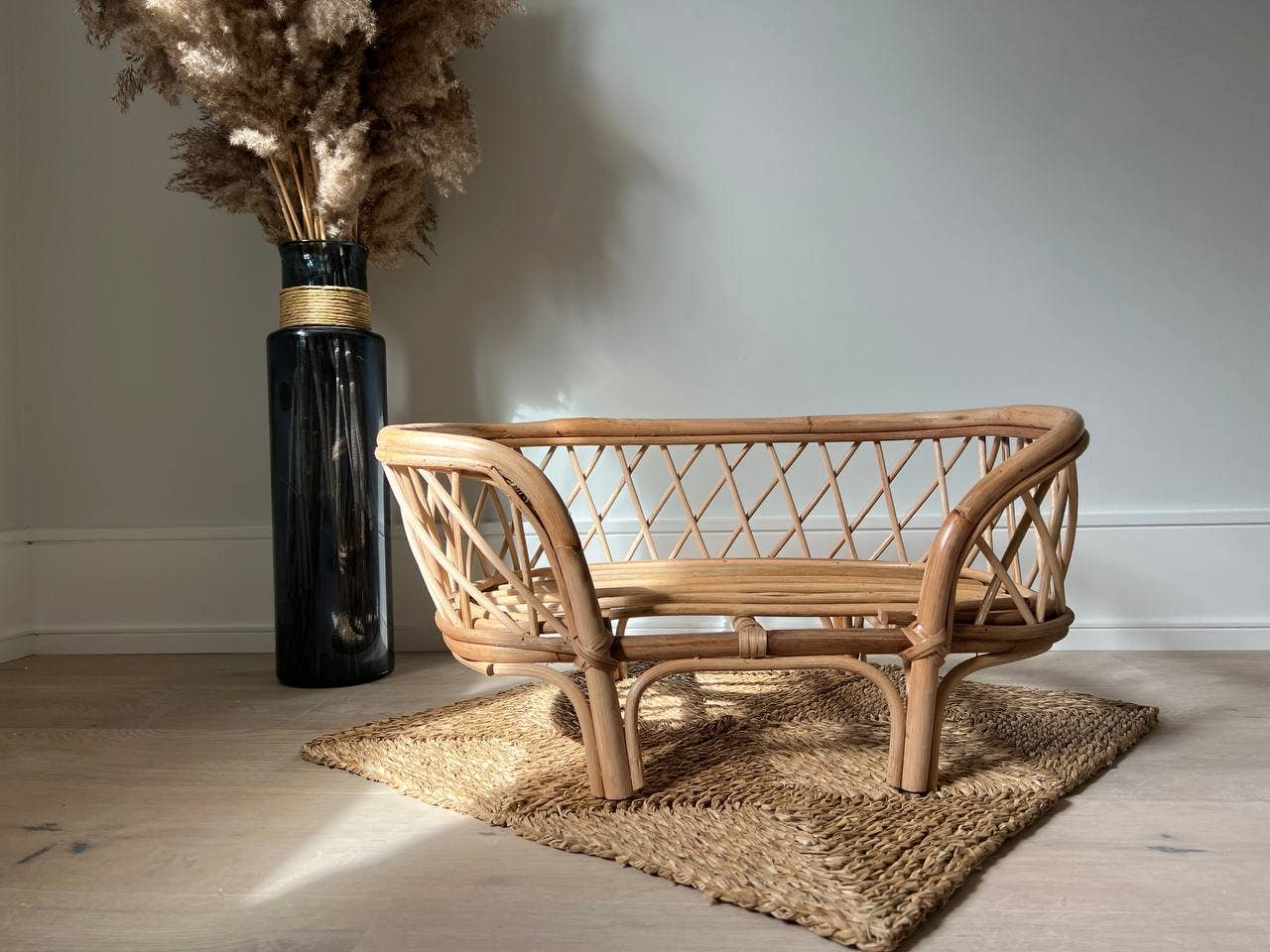 Flair Interiors - Wholesale Pet Bed - Cat/Dog - Handmade Rattan Pet Beds For Dogs and Cats.1