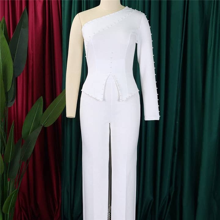 Plush Looks – Engroshandel Top- og buksesæt (IKKE Loungewear) - Dame – Ensfarvet skrå skulderperlebukser OL-sæt3