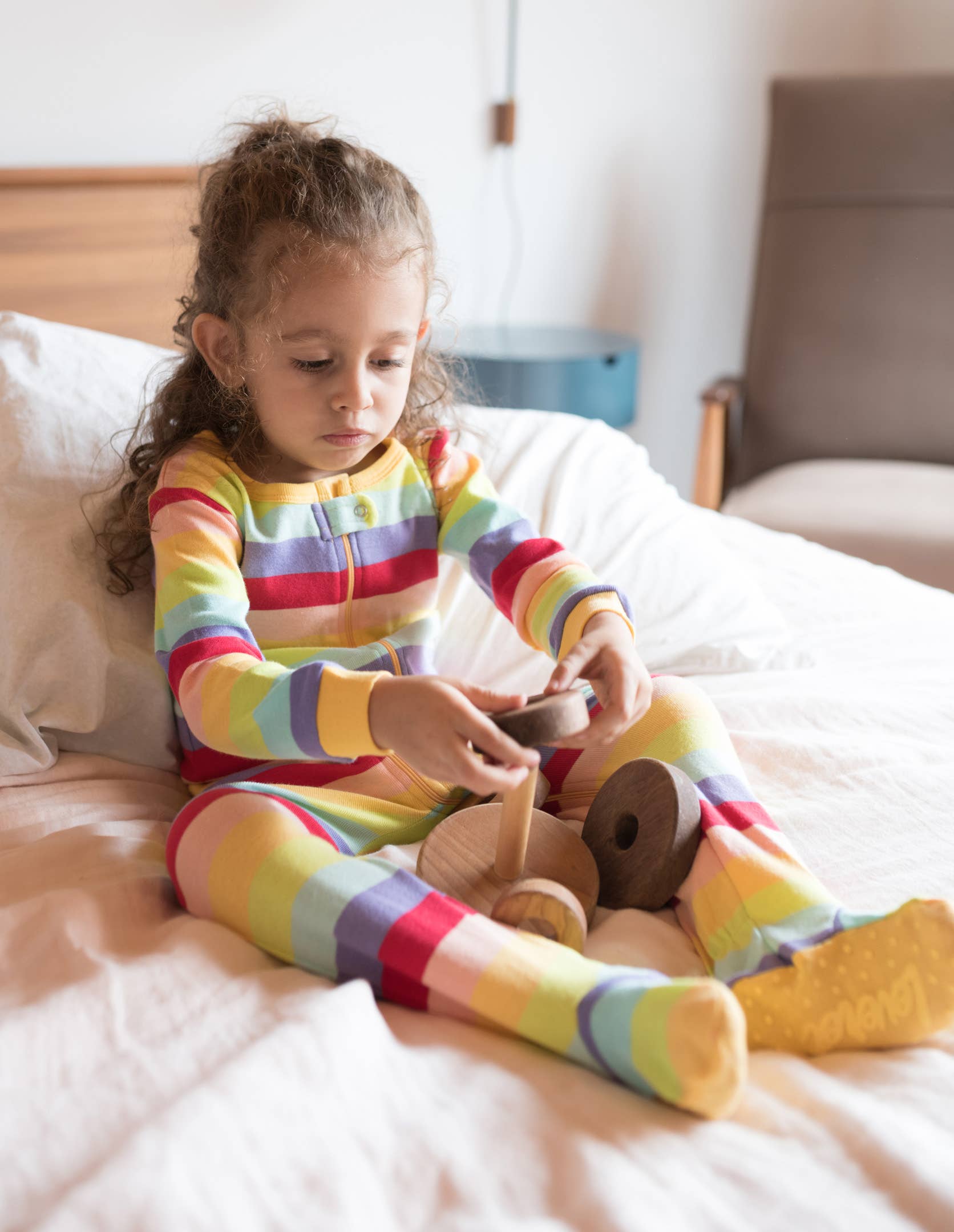 Leveret Pajamas – Großhandel Schlafanzug – Baby – Baby-Fußpyjama aus Baumwolle mit Herz- und Regenbogenmuster, Valentinstag7