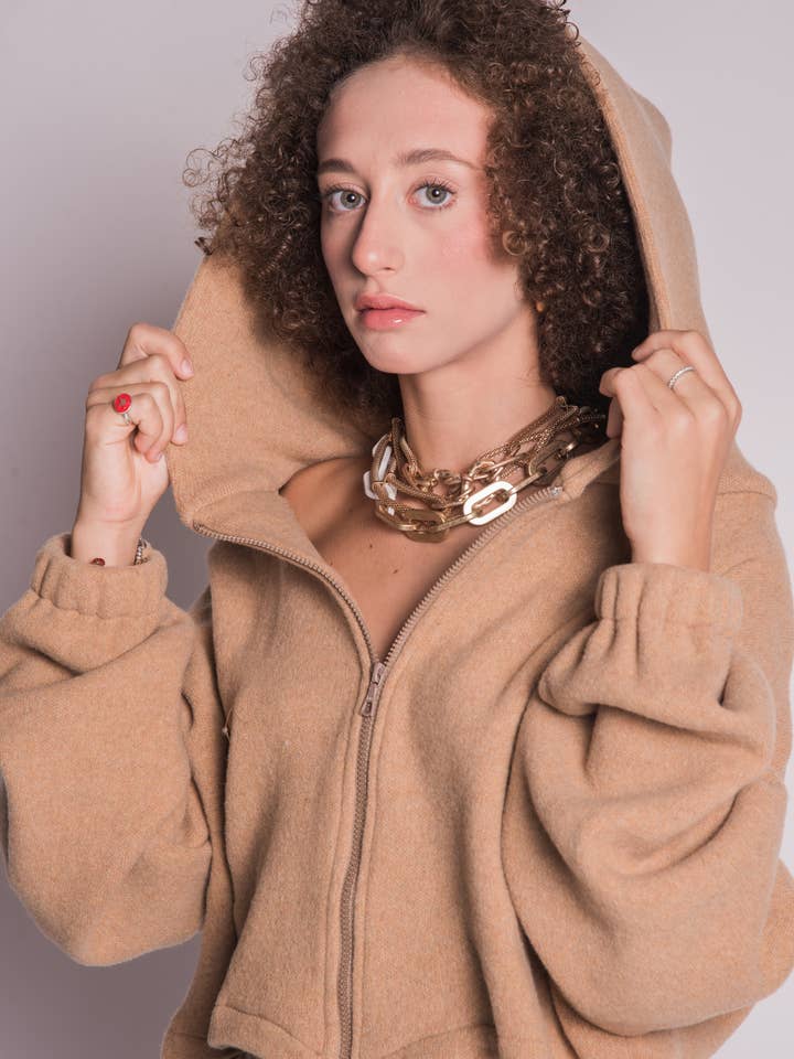 Model 44 - kamel for engroshandel hos Moontracksuit