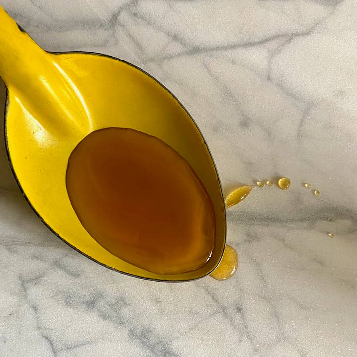 Tree Juice Maple Syrup - Wholesale Maple syrup - 2oz Cinnamon Maple Syrup3