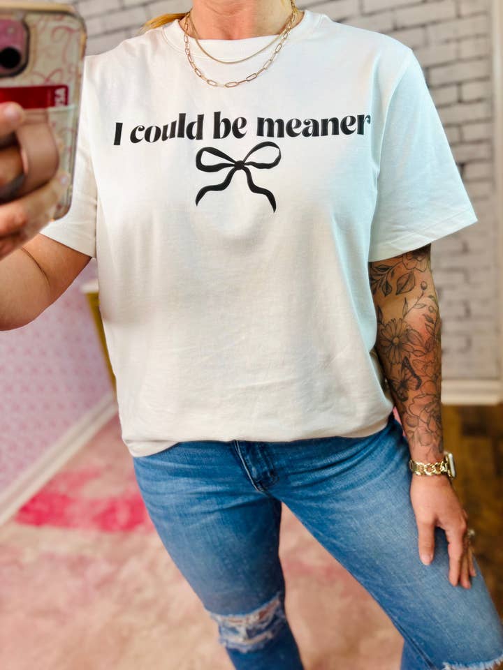 Poderia ser mais maldoso T-shirt de atacado Bow por atacado de Wills Creek Designs